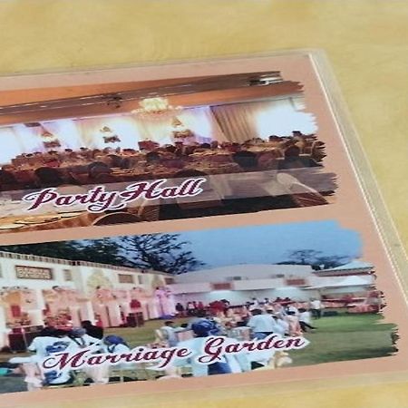 Royal Dhaba, Murthal Hotell Exteriör bild