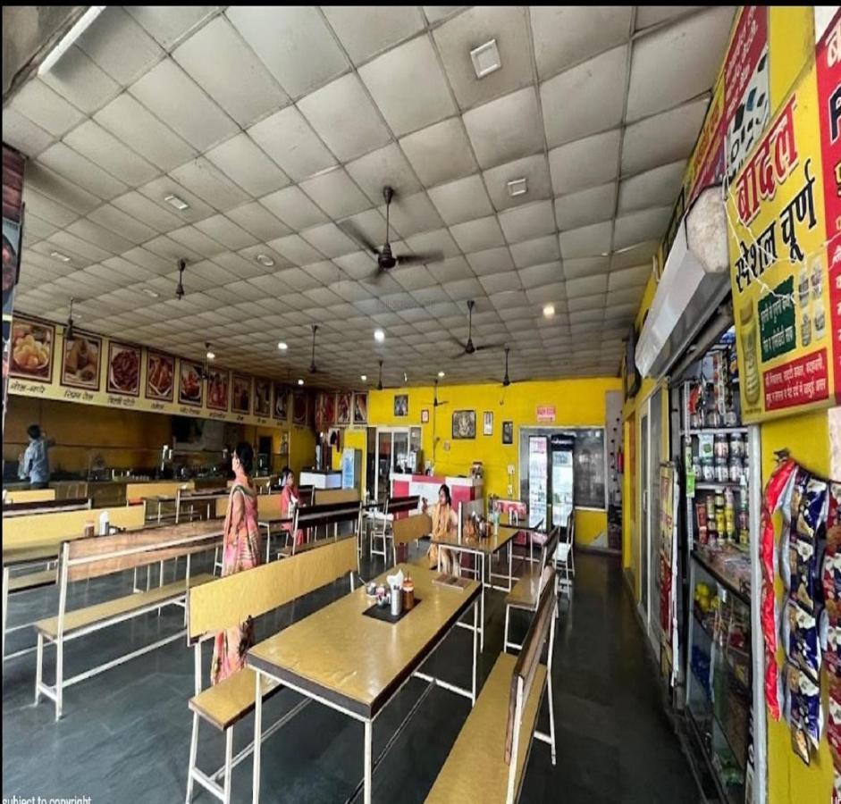 Royal Dhaba, Murthal Hotell Exteriör bild