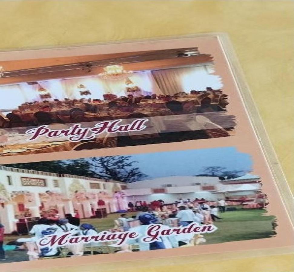 Royal Dhaba, Murthal Hotell Exteriör bild