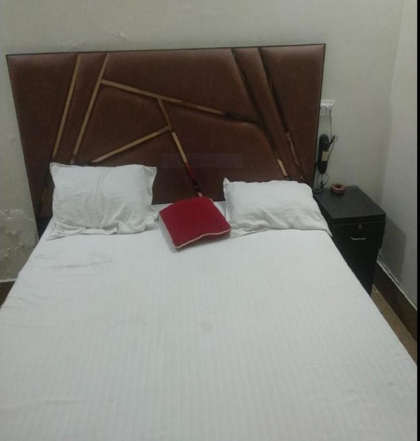 Royal Dhaba, Murthal Hotell Exteriör bild