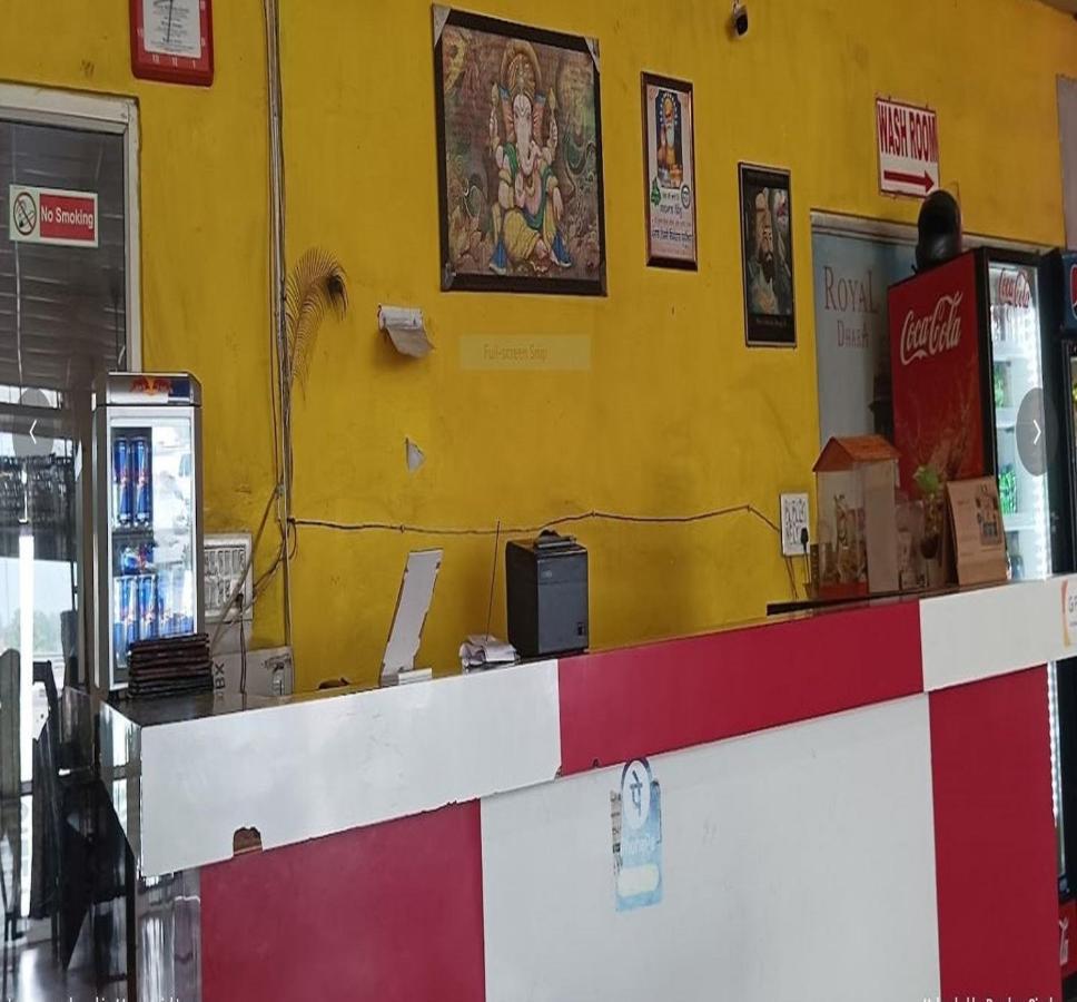 Royal Dhaba, Murthal Hotell Exteriör bild
